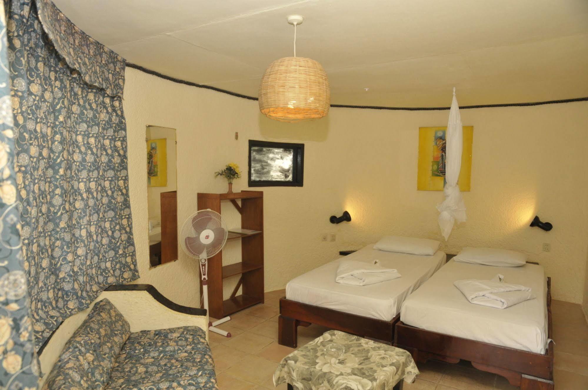 African Village Hotel Bakau Exterior foto
